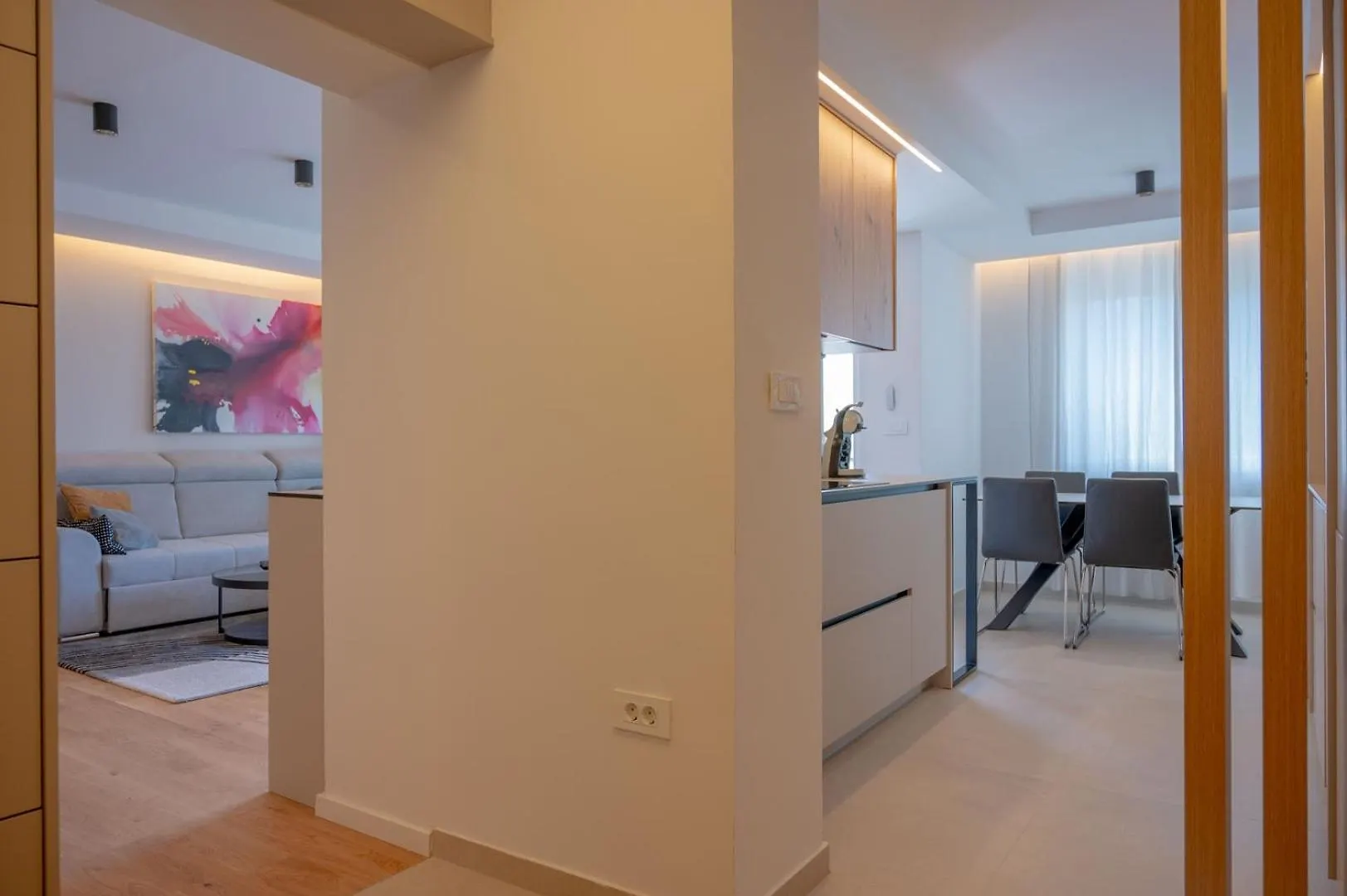 Stylish Pula Apartment 10Min To The Beach