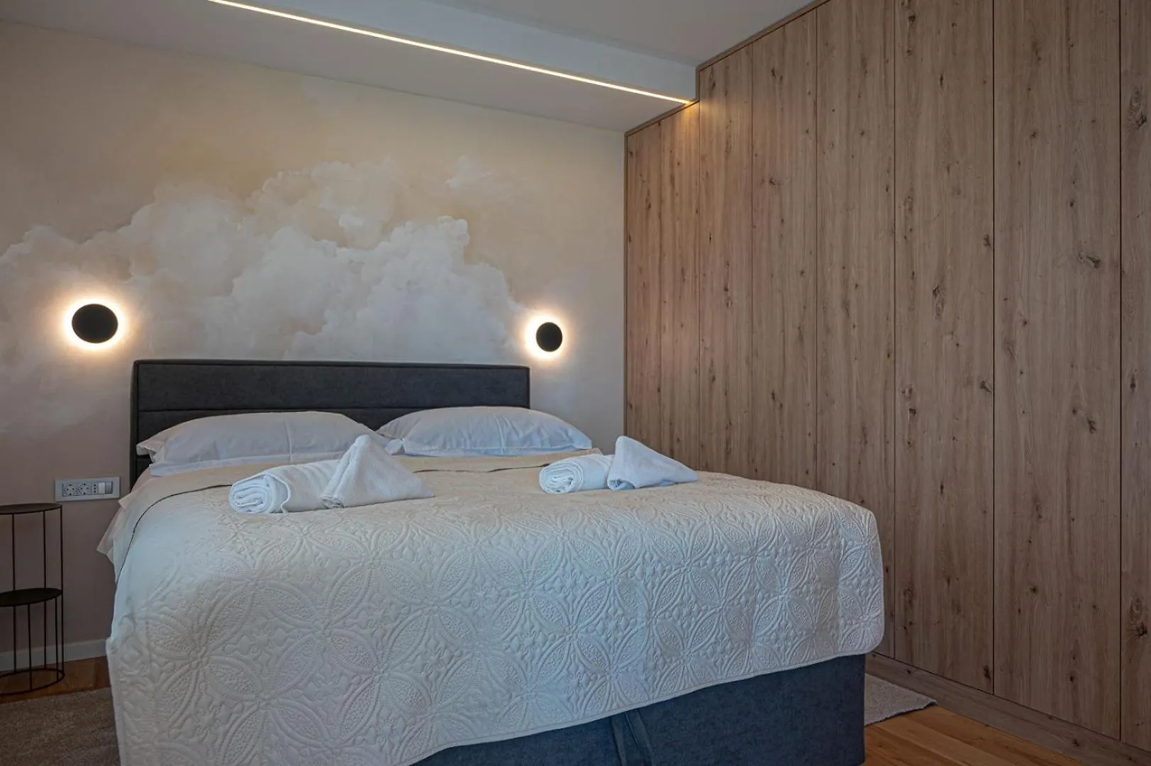 Stylish Pula Apartment 10Min To The Beach 0*,